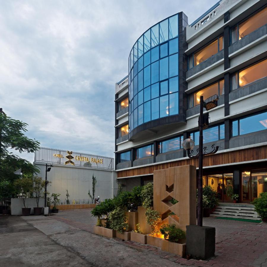 מיראט Hotel Crystal Palace מראה חיצוני תמונה