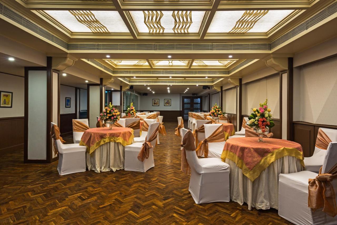 מיראט Hotel Crystal Palace מראה חיצוני תמונה