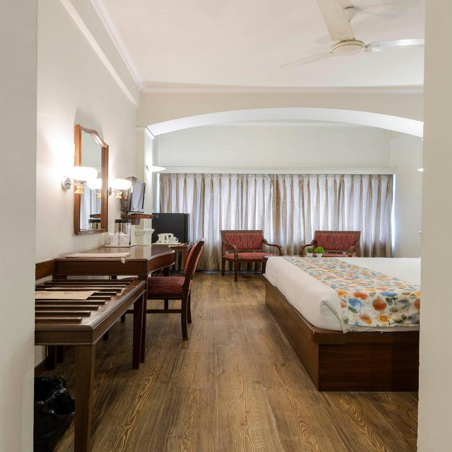 מיראט Hotel Crystal Palace מראה חיצוני תמונה