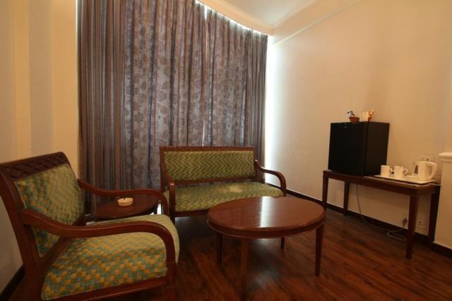 מיראט Hotel Crystal Palace מראה חיצוני תמונה