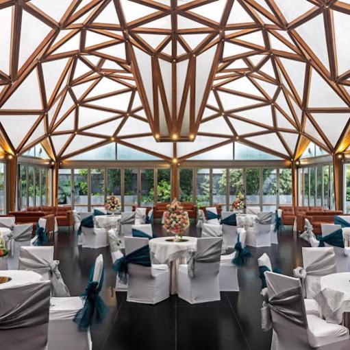 מיראט Hotel Crystal Palace מראה חיצוני תמונה